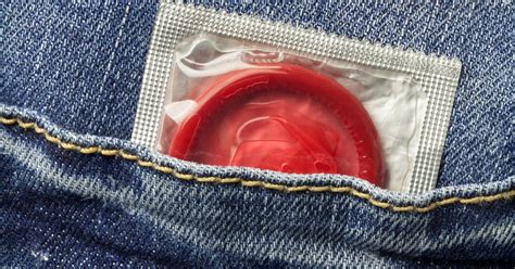 Fafanje brez kondoma Spolna masaža Buedu